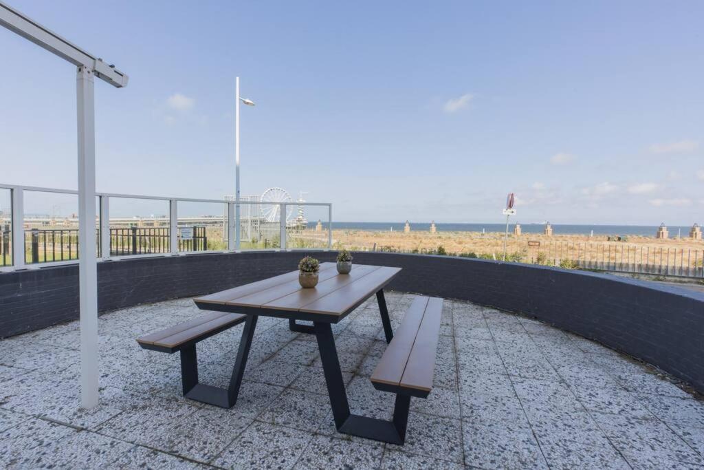 Haya Seaview - The Pier The Hague